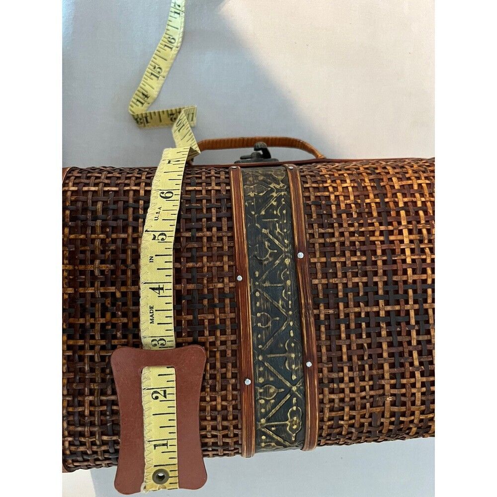Wooden Vintage Unique Handbag With Metal Latch Purse - Picture 9 of 12